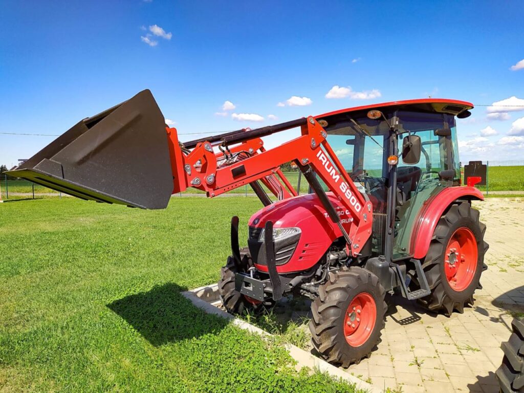 Types of Compact Tractors