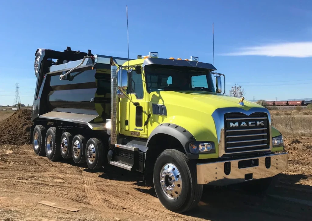 9 Dump Truck Types: From Haul Trucks to Superdumps • Heavy Equipment ...