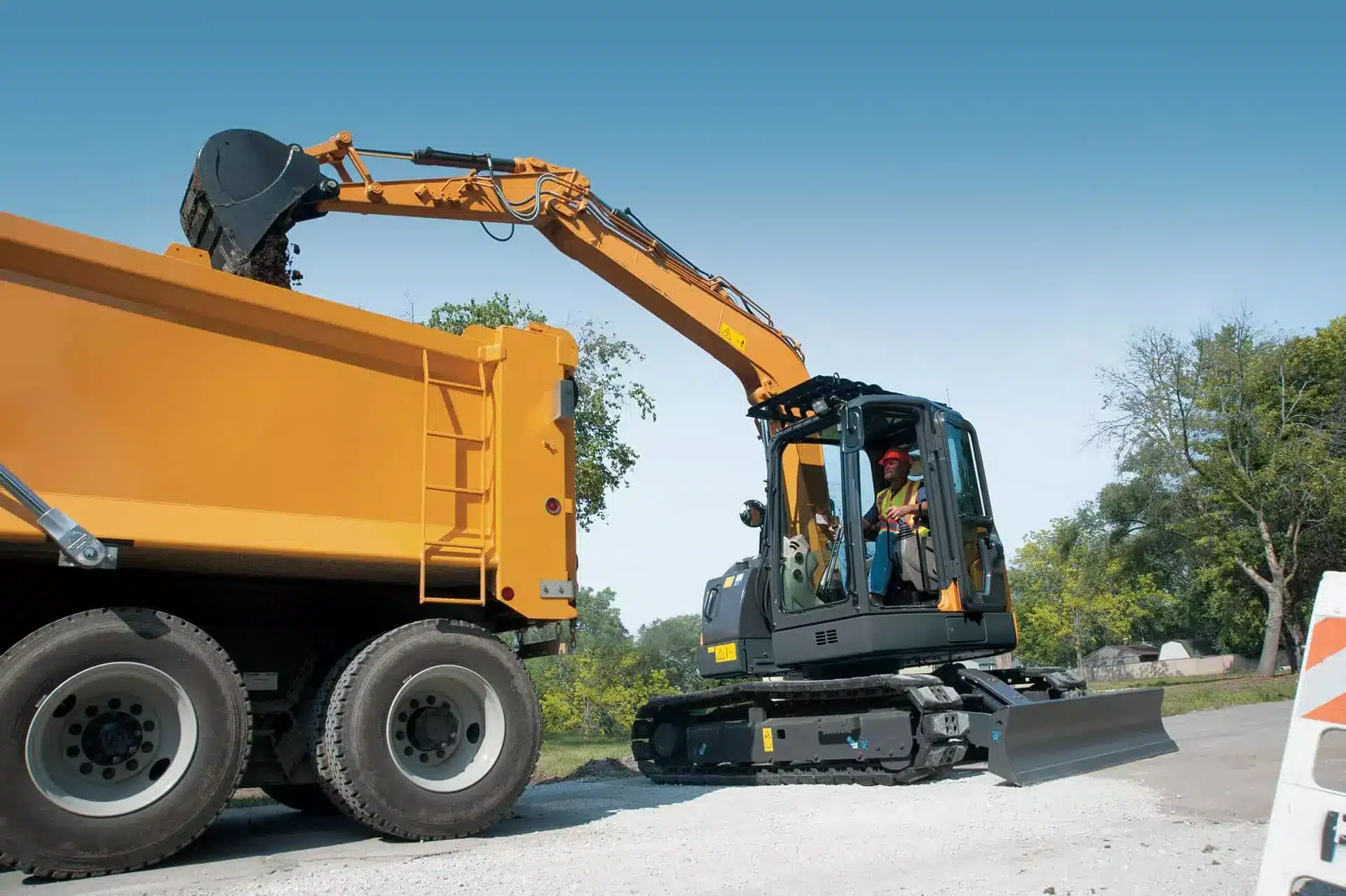 Midi Excavators