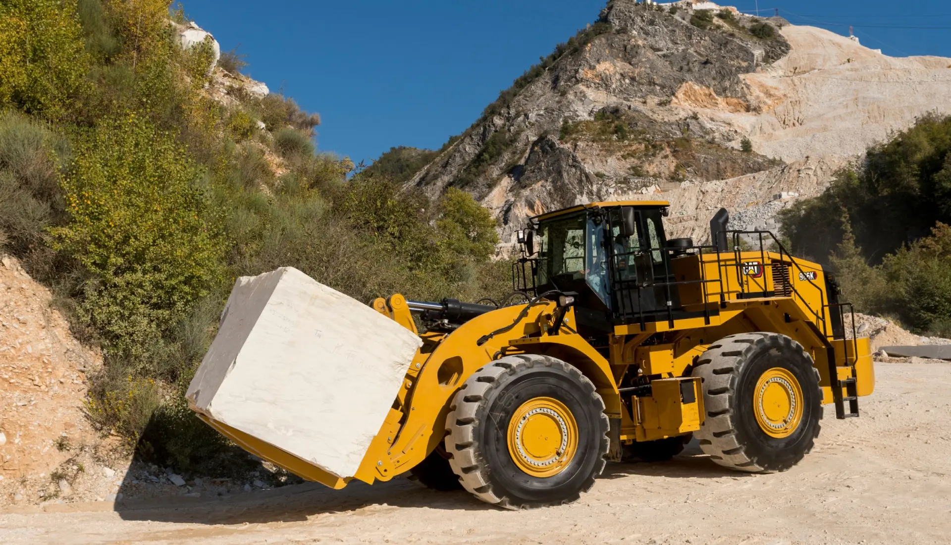 Block Handling Loaders