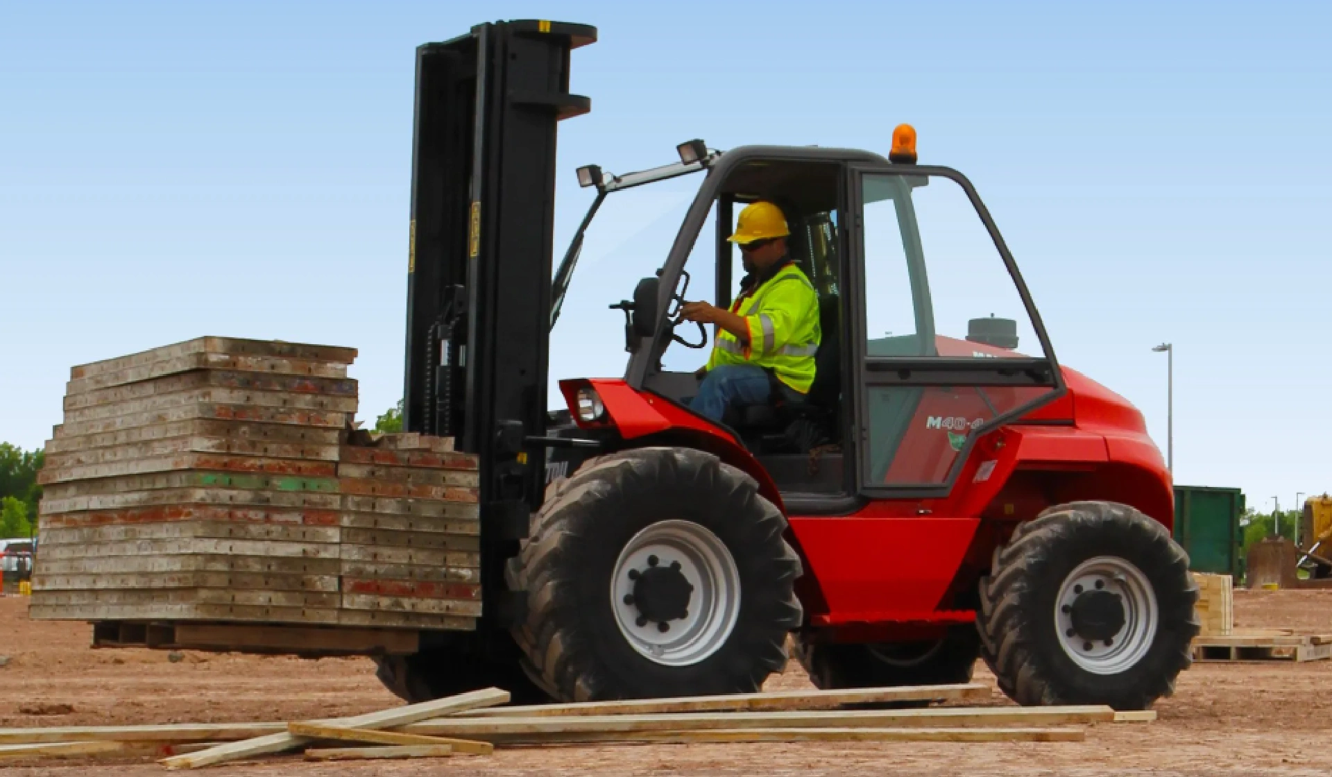 Forklifts for Dirt and Gravel 