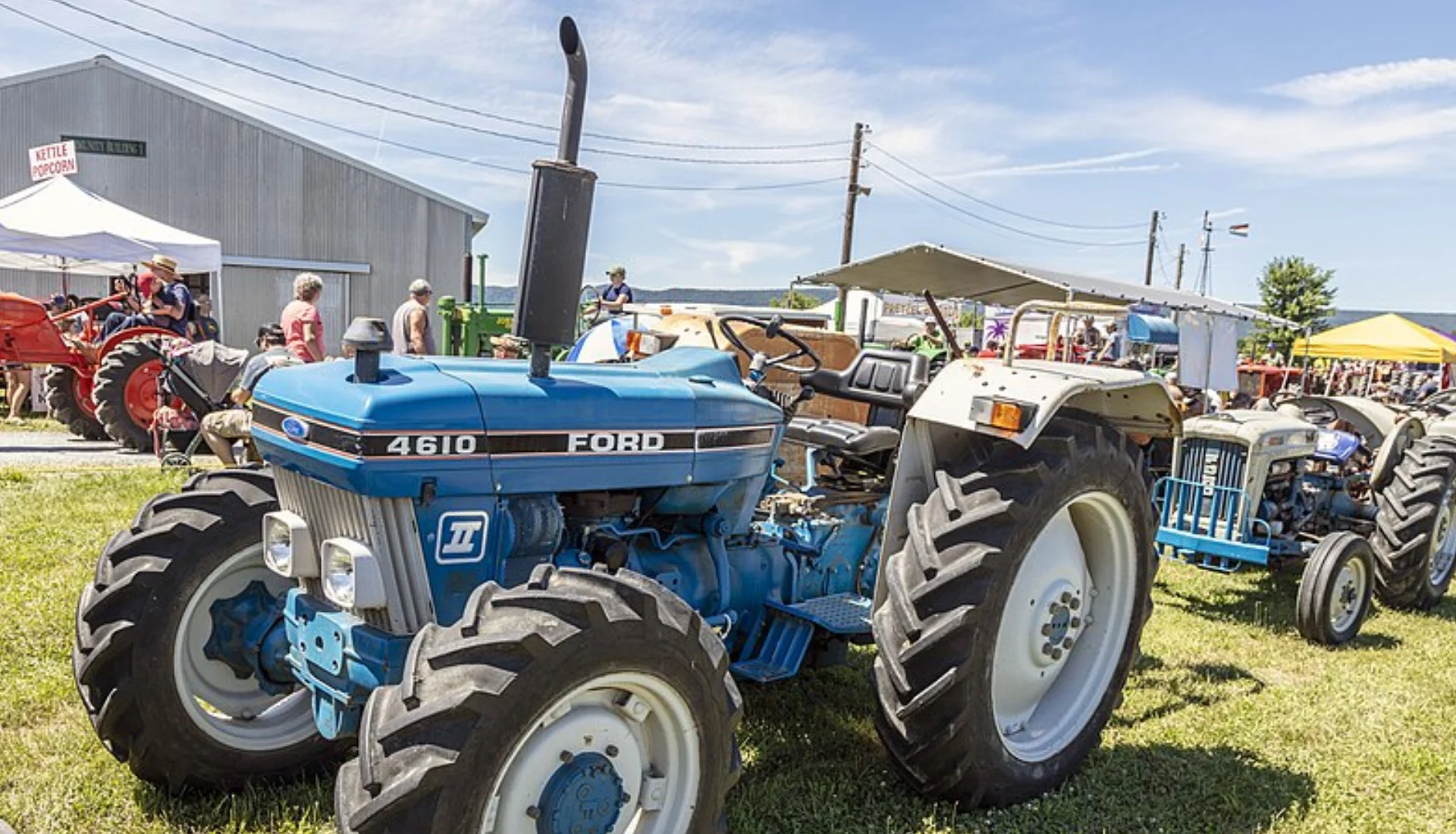 Four-Wheel Drive (4WD) Tractors