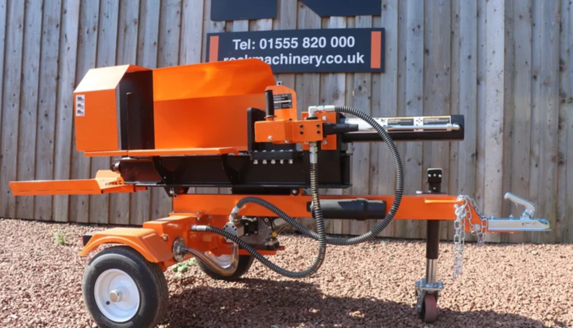Hydraulic Log Splitters: How They Work