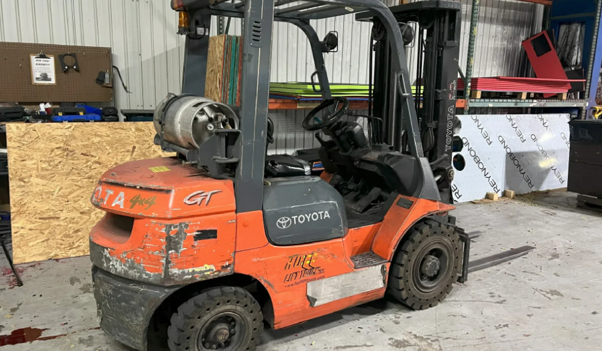 Internal Combustion Engine Trucks with Cushion Tires (Class IV)
