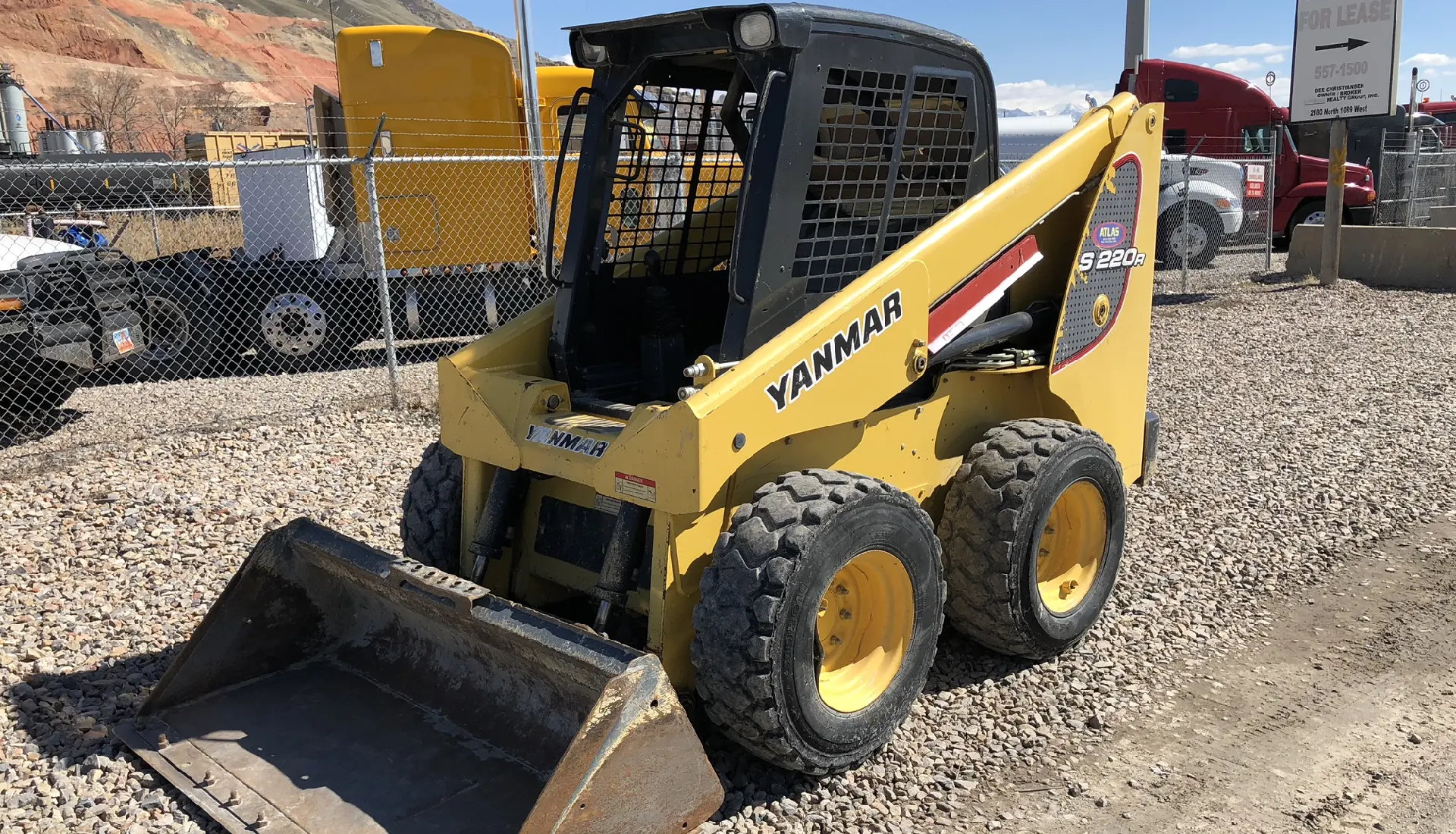 Medium-Frame Skid Steers