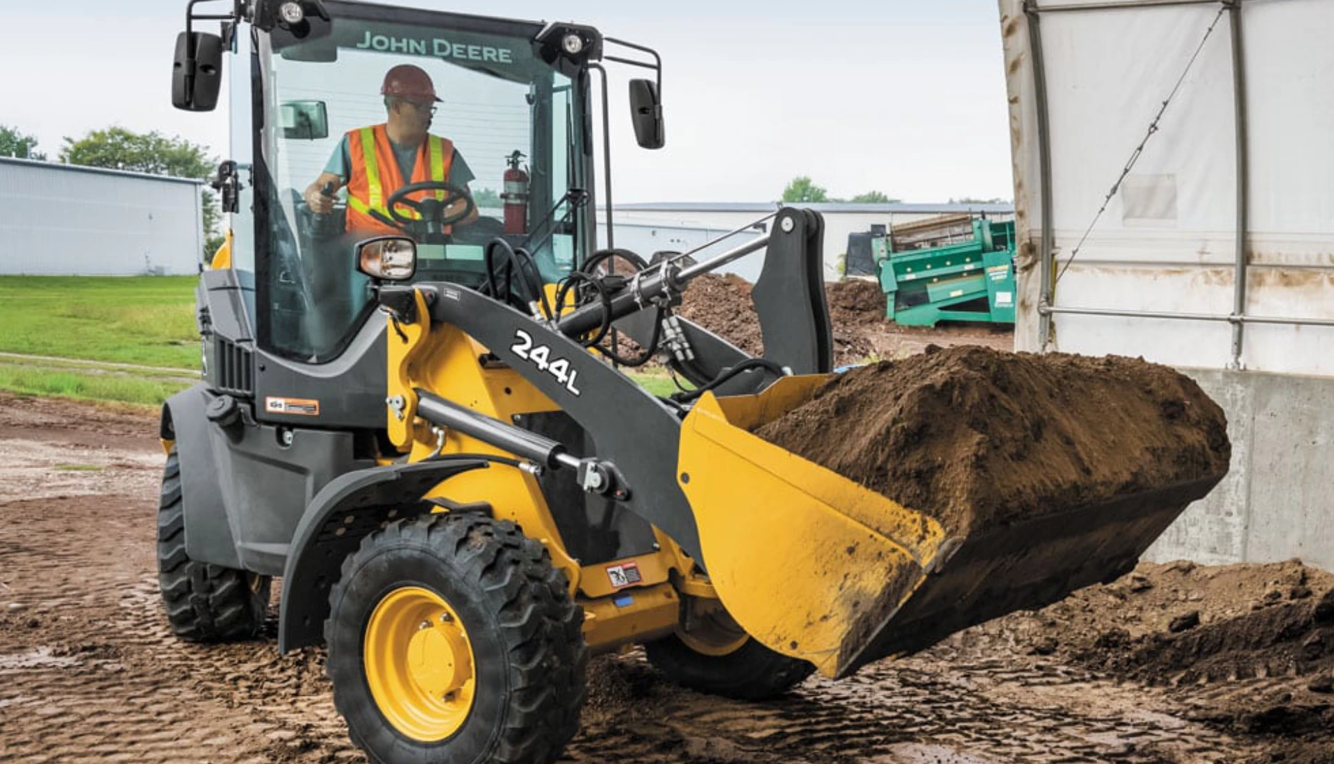 Compact Wheel Loaders